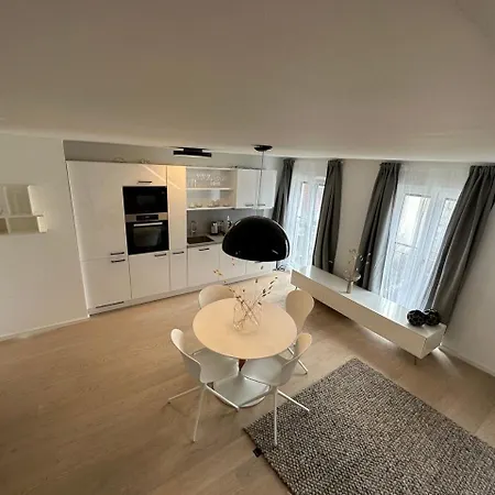 5 Min Walk From The Oktoberfest - Entire